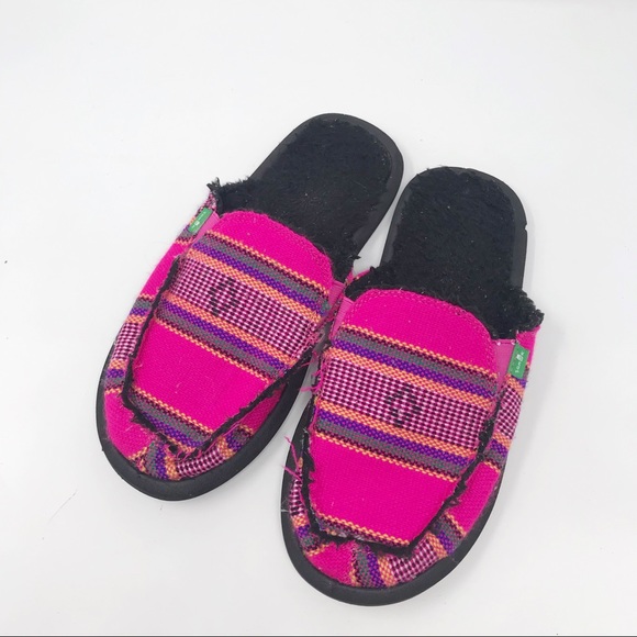 Sanuk Shoes - Sanuk Pink House Slippers                     R528